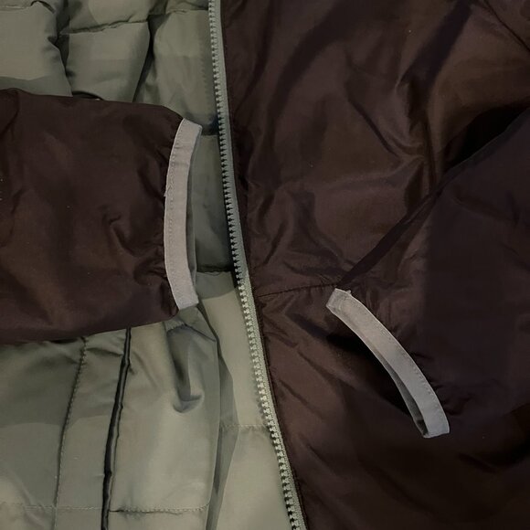 North Face Reversible Sage Green/Black Puffer Jacket Size 10 - Picture 6 of 9